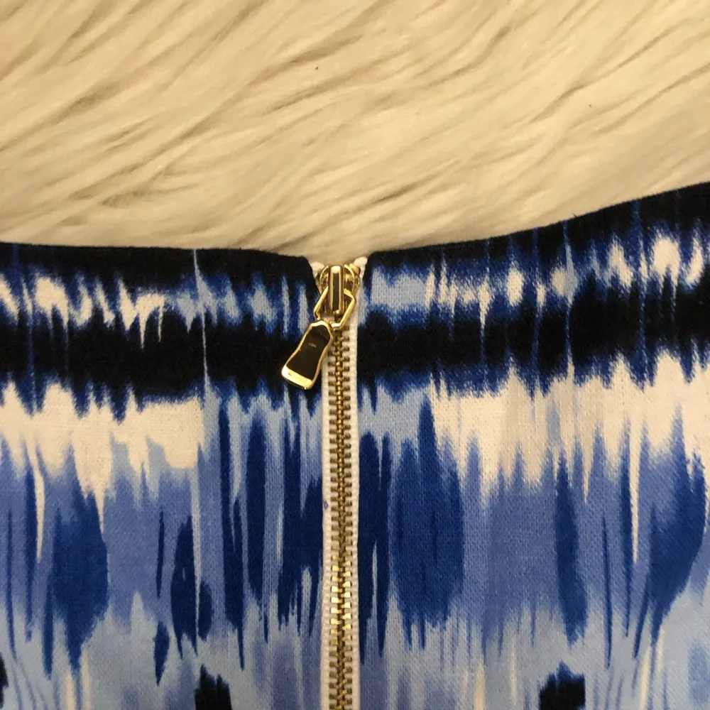 Tahari Linen Blend Tie Dye Ikat Prints Blue White Sleeveless Sheath Dress size 8 - Picture 9 of 16